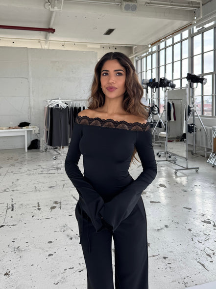 Luna™ | Off Shoulder Lace Top