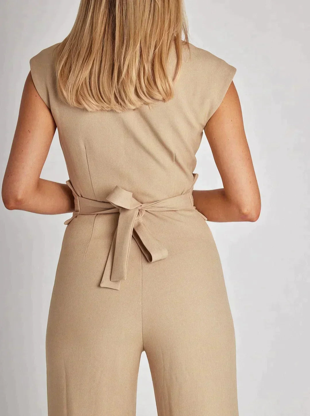 Chique Wide-Leg Jumpsuit
